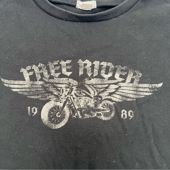 Garage Black Graphic Crop Top - Picture 4 of 6